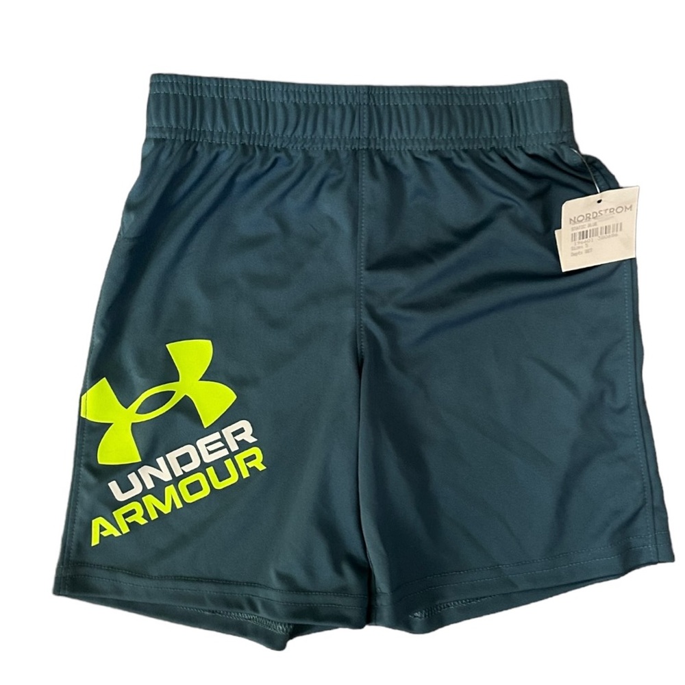 NWT Under Amour kids shorts Size 5